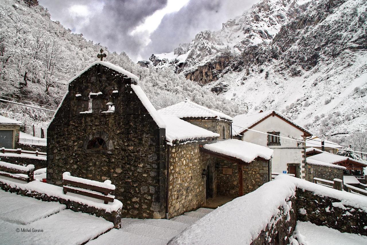 Casas Rurales De Cain Affittacamere Esterno foto